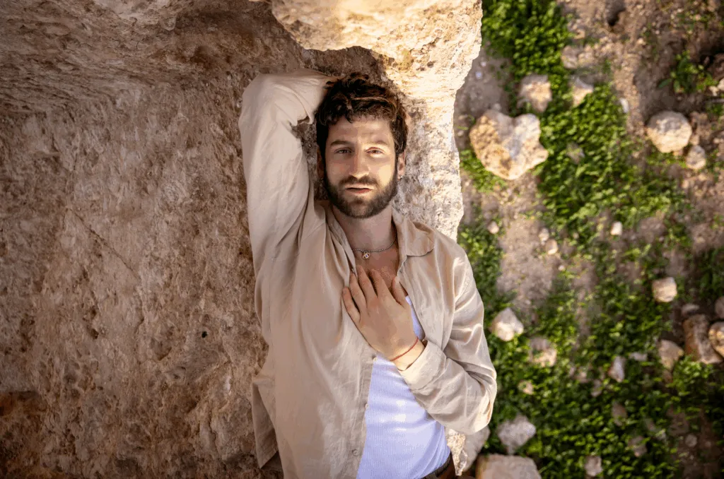 עדי נח / דרך ארץ / מופע פסנתר